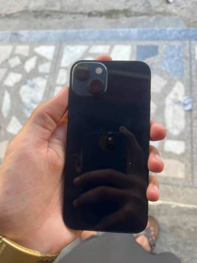Apple iPhone 13