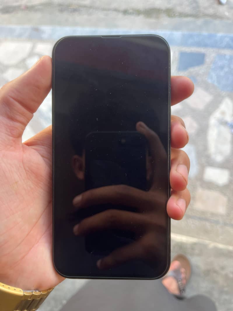 Apple iPhone 13 1