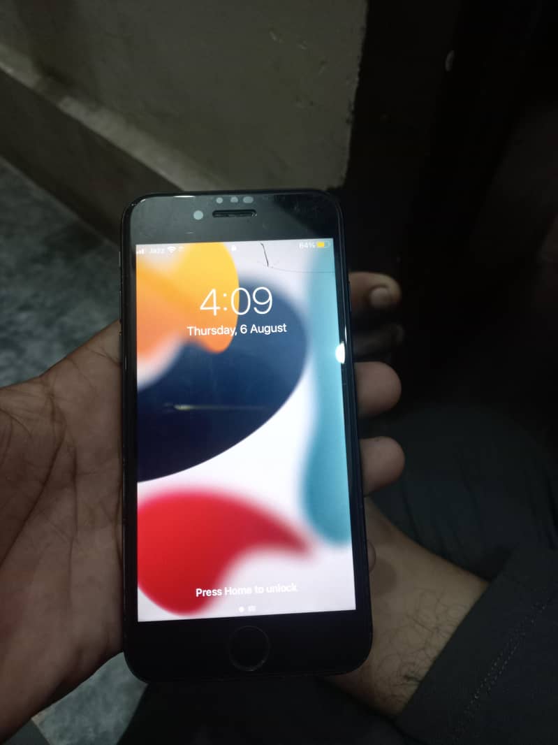 Apple iPhone 7 3
