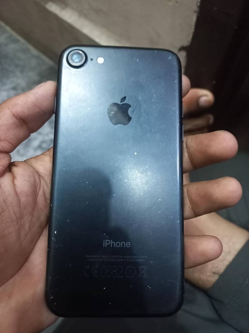 Apple iPhone 7 4