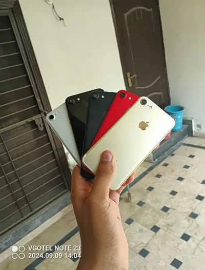Apple iPhone 7