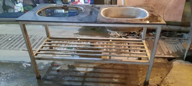 Double sink with Greynite and stand