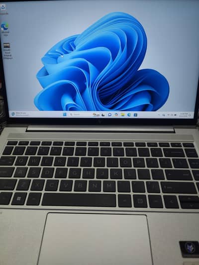 HP EliteBook 645 G9 Ryzen 5 Pro 5675U 8/256GB