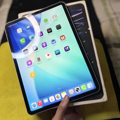 iPad pro m2 chip 4th generation 128gb 11 inches I pad