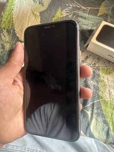 Apple iPhone 11 64gb pta approved with box