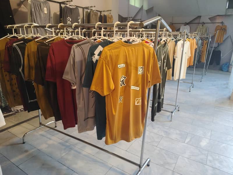 stand 1