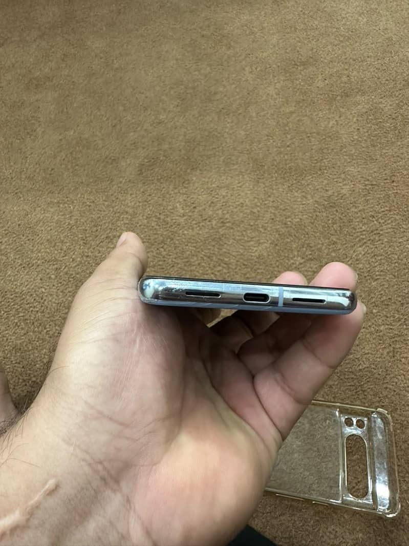 Google Pixel 8 Pro 2