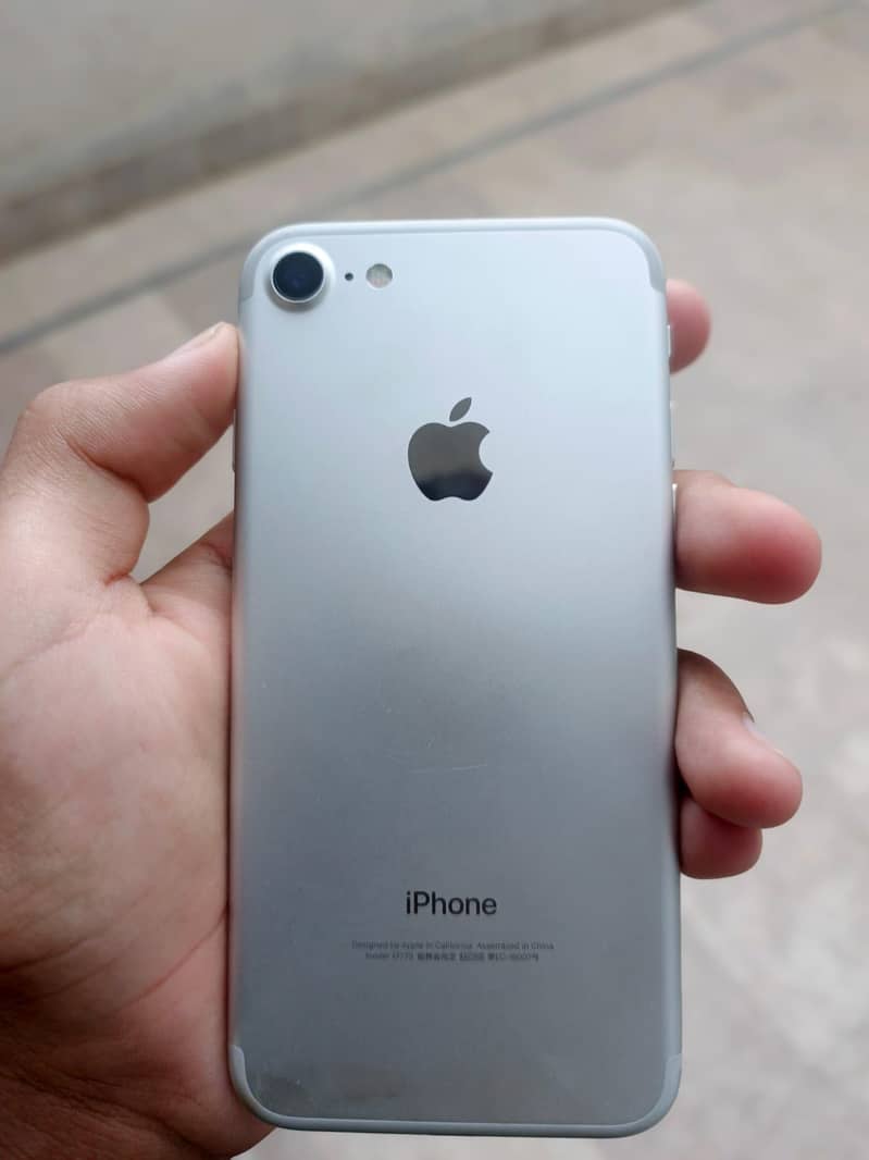 iPhone 7 0