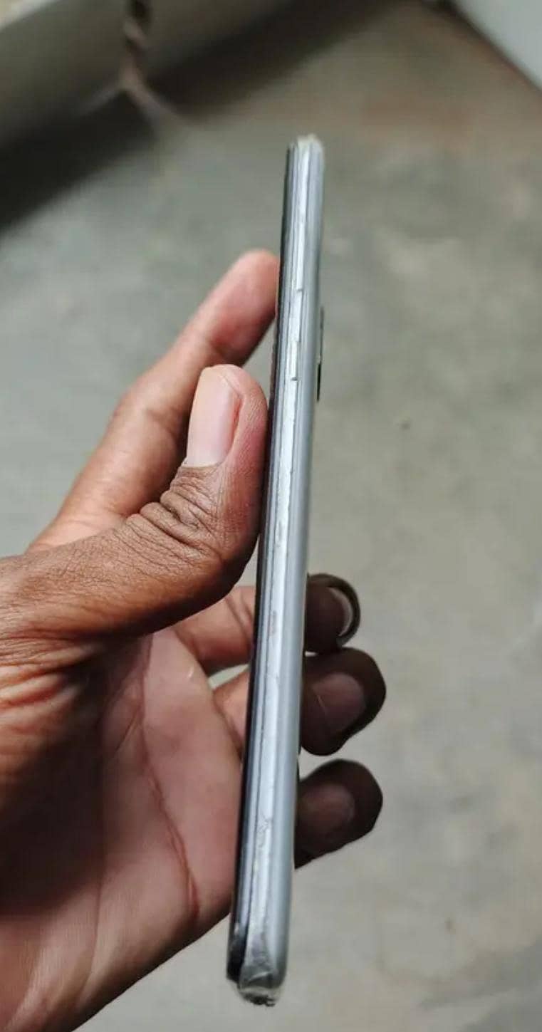 Aquos zero 5 7