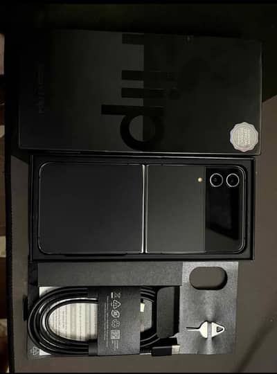 Samsung Mobile Z Flip 4