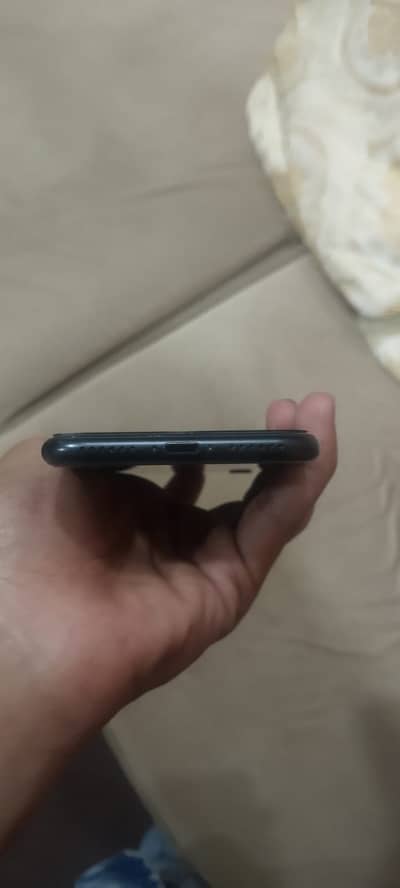 Apple iPhone SE