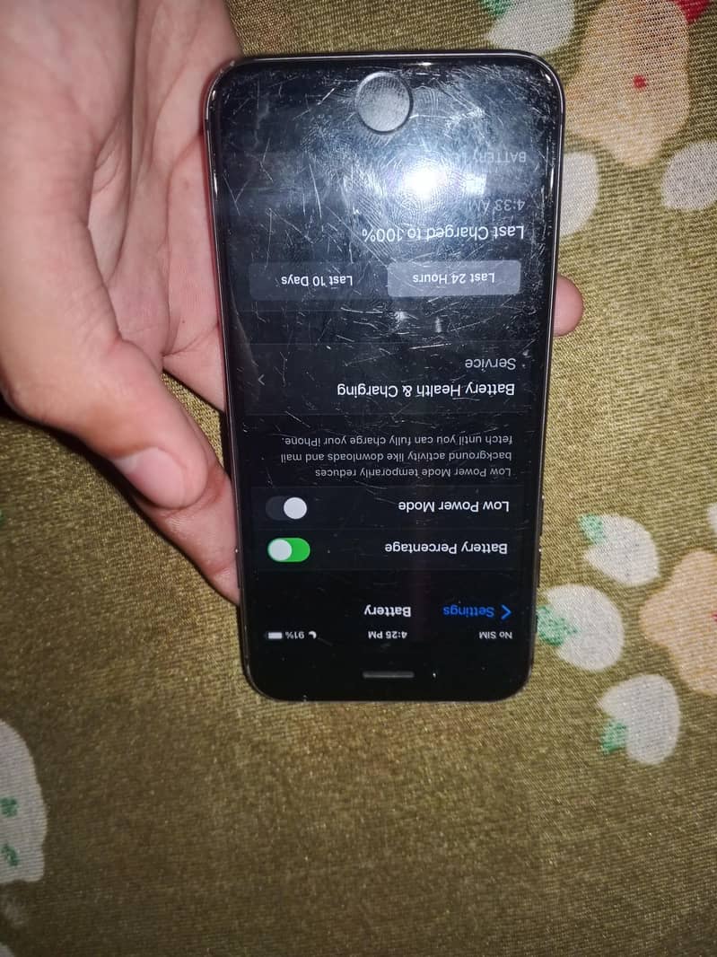 Apple iPhone 8 4