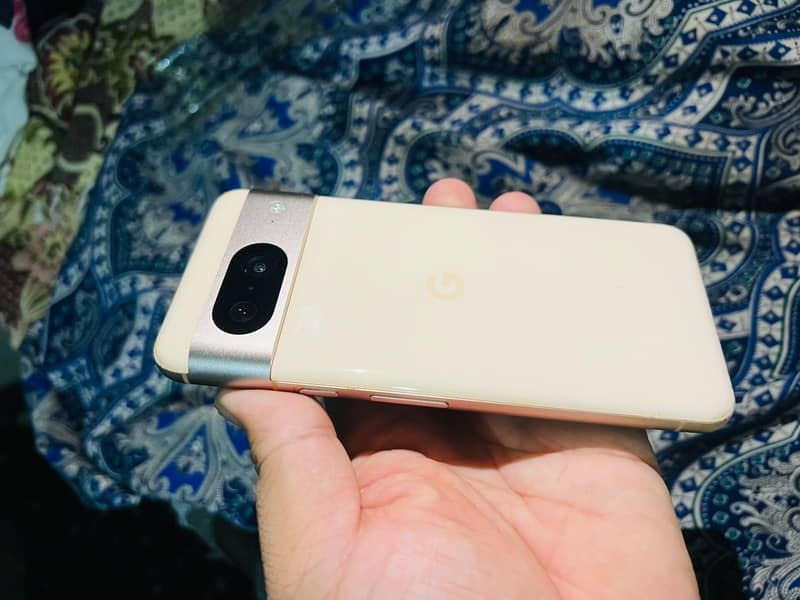 Google Pixel 8 0