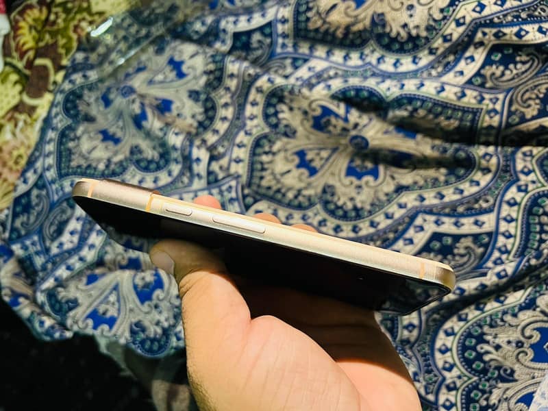 Google Pixel 8 1