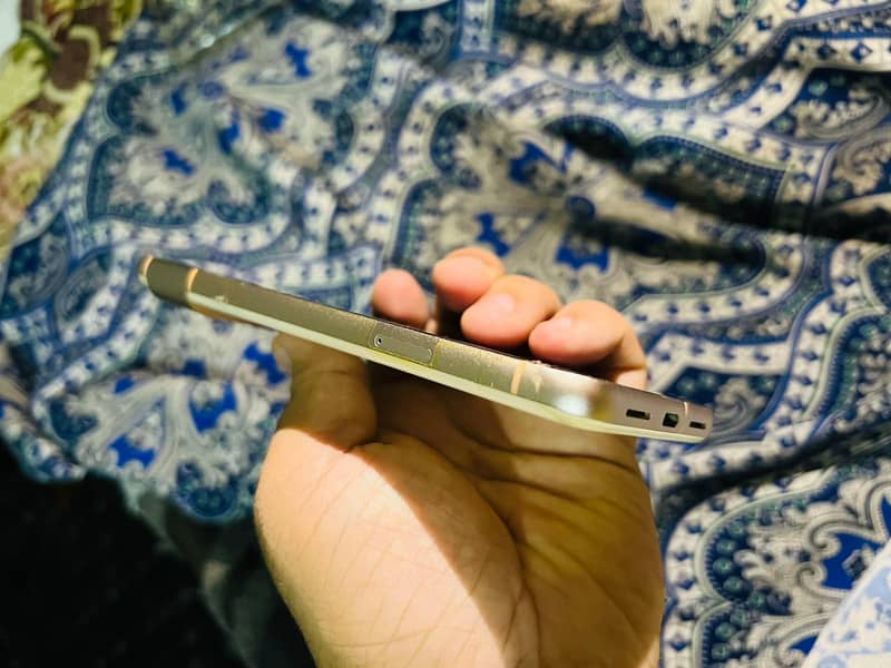 Google Pixel 8 2