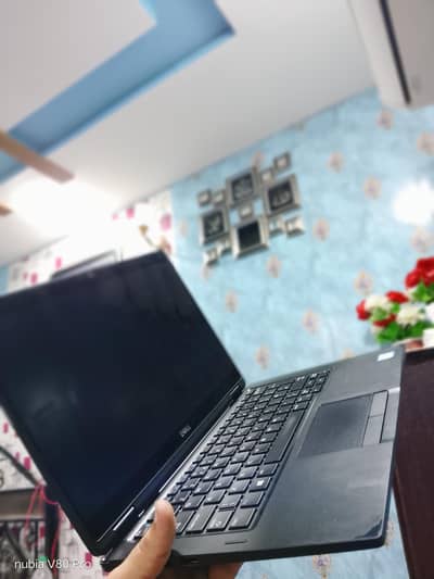 Dell latitude 7390 | core i5 8th gen | 4gb ddr4 128gb m2 card