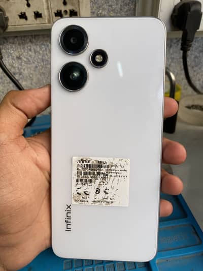 Infinix Hot 30 Play