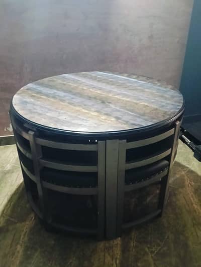 4 PERSON ROUND DINING TABLE