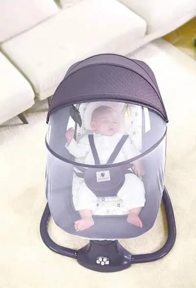 Mastela 3 in 1 Deluxe Multi Functional Baby Swing Bassinet (New)