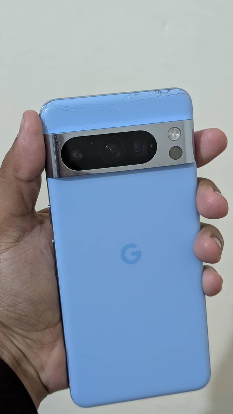 Google Pixel 8 Pro 0