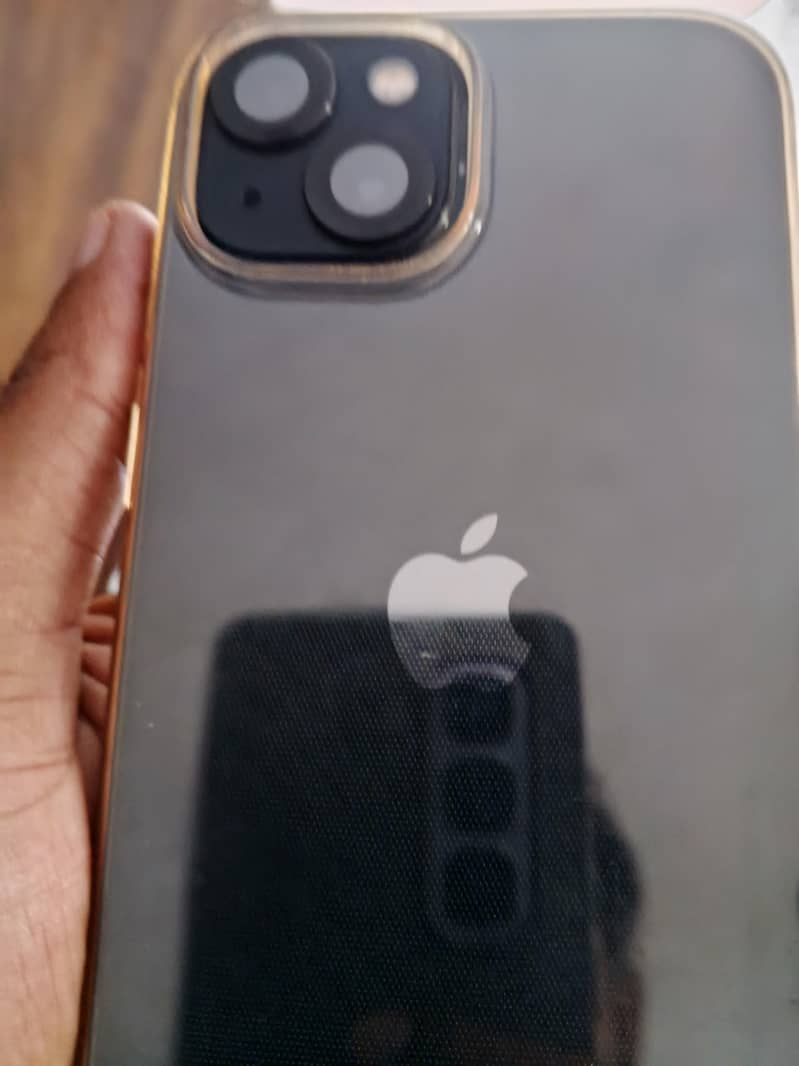 Apple iPhone 13 1