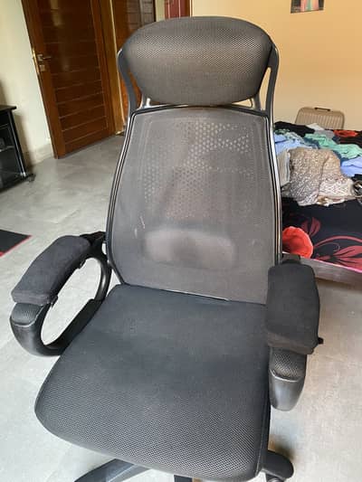 Office chair boss