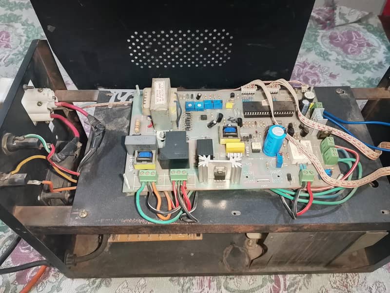 UPS + solar charge controller 4