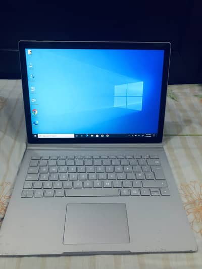 Microsoft surface pro laptop. Core i7-6th generation. Num 0336 4478014