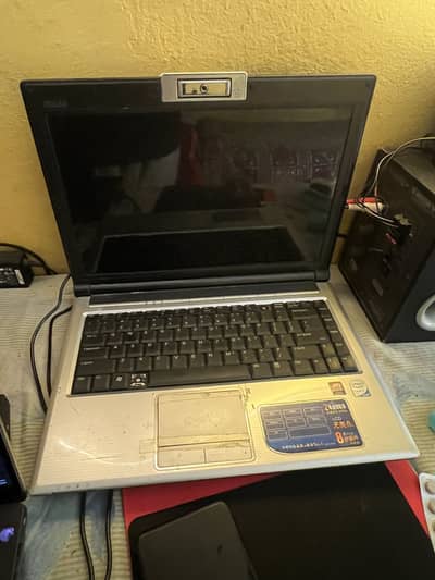 laptop 2 gb ram