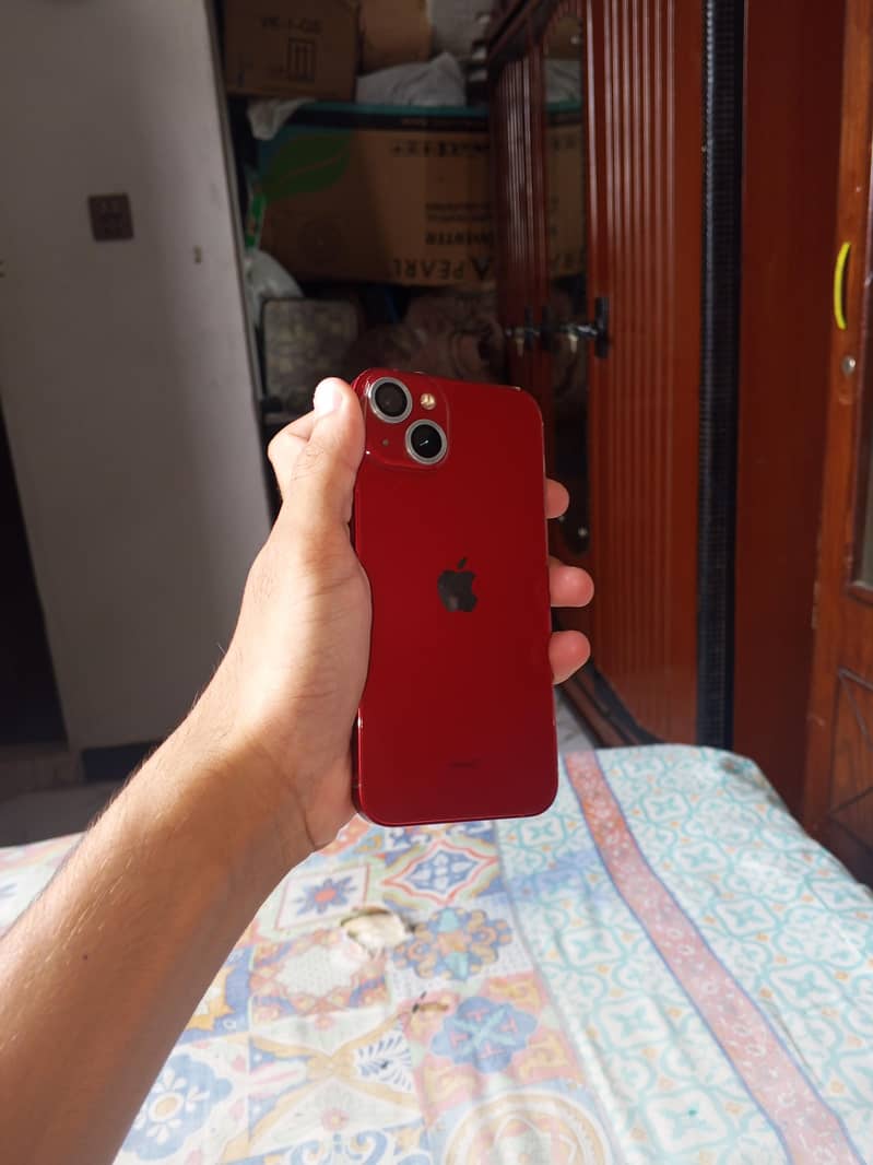 Apple iPhone 13 2