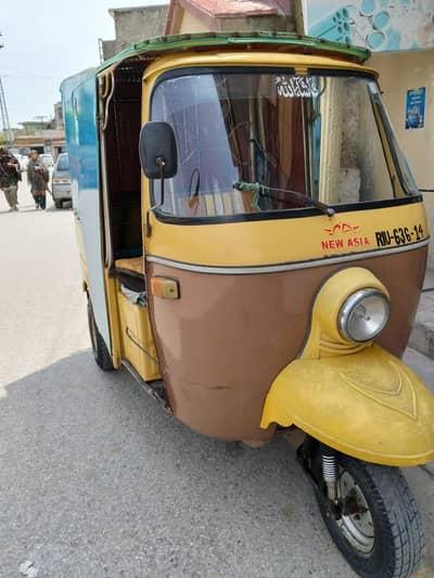 Rickshaw in perfect condition 2014 model