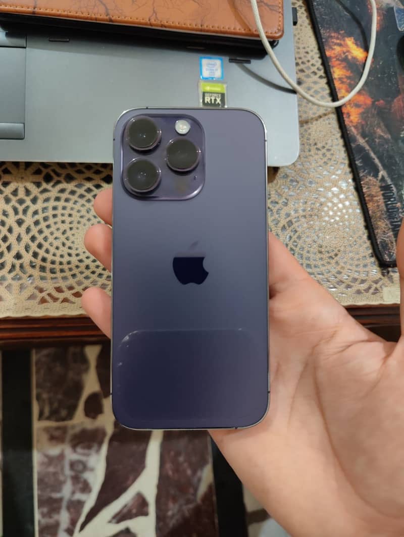 Apple iPhone 14 Pro 1