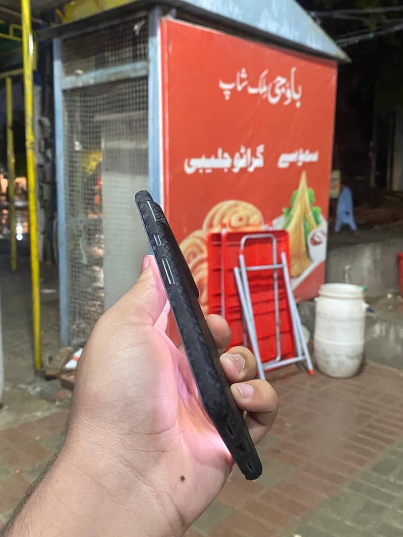 Google Pixel 7 4