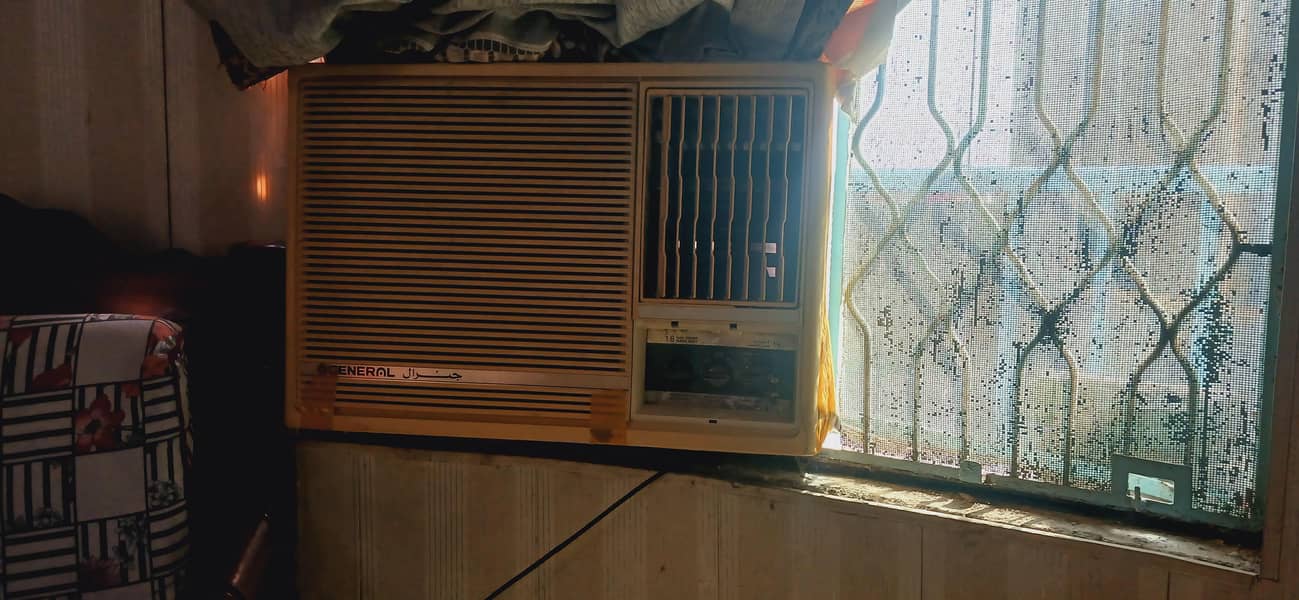 General window Ac 1