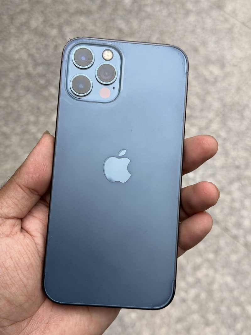 Apple iPhone 12 Pro 3