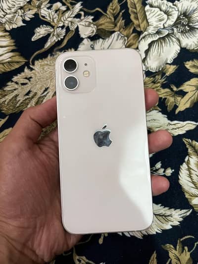 Apple iPhone 12