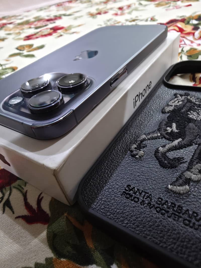 Apple iPhone 14 Pro 1