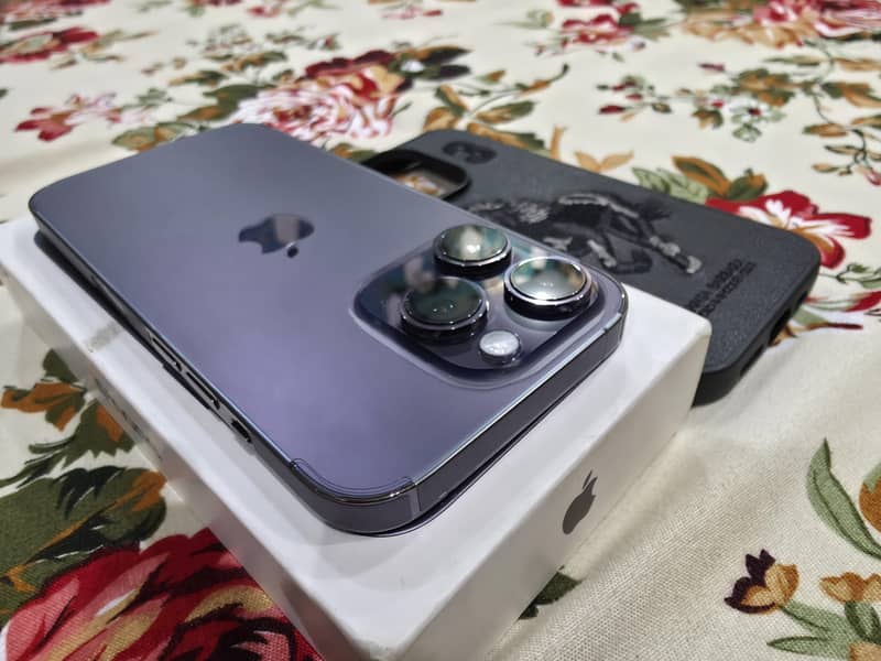Apple iPhone 14 Pro 2