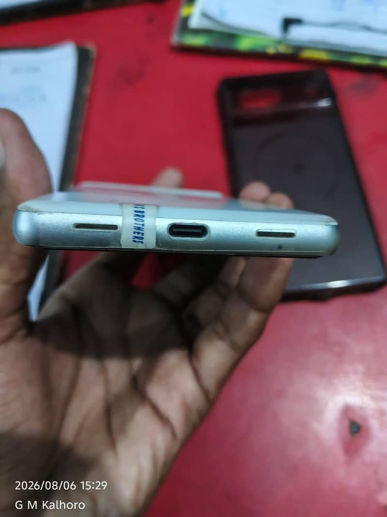 Google Pixel 7a 1