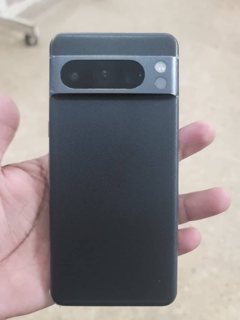 Google Pixel 8 Pro 0