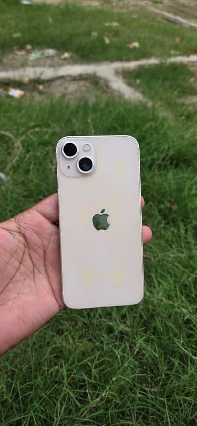 Apple iPhone 13