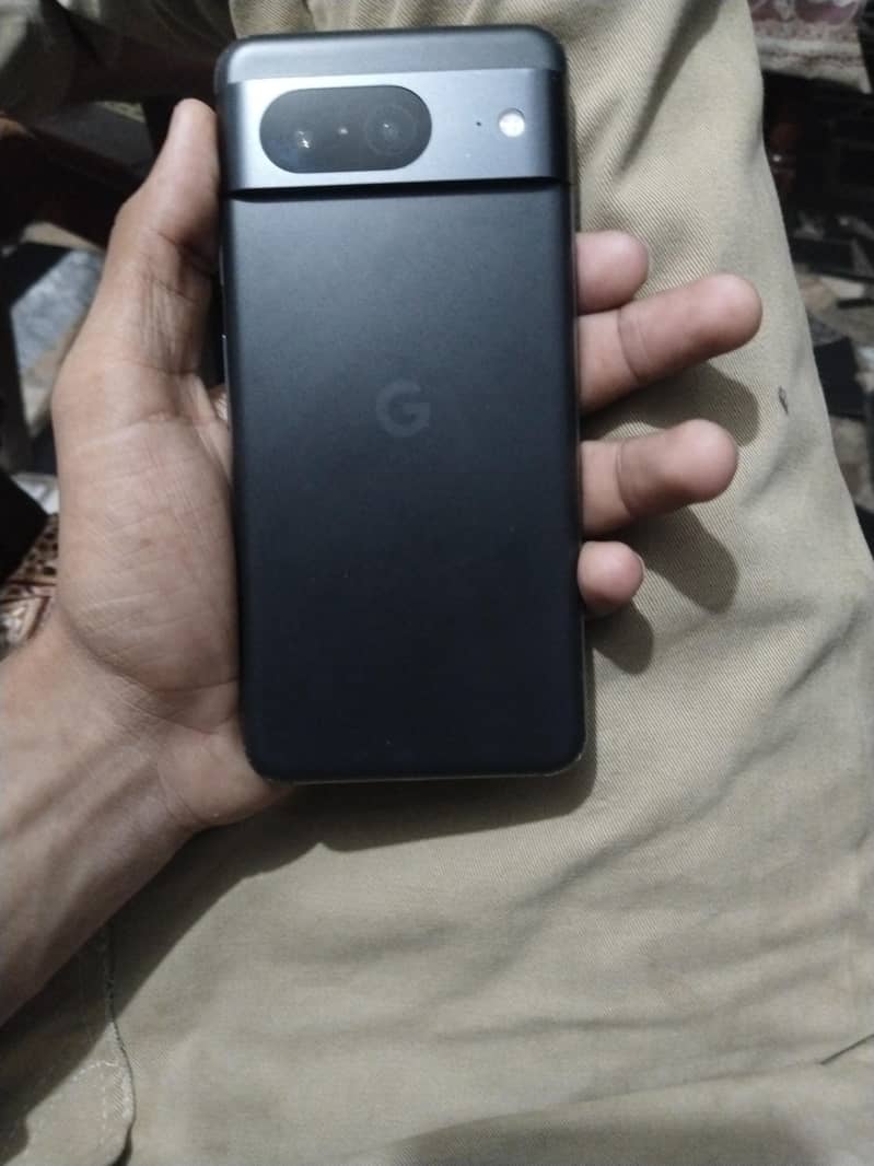 Google Pixel 8 1
