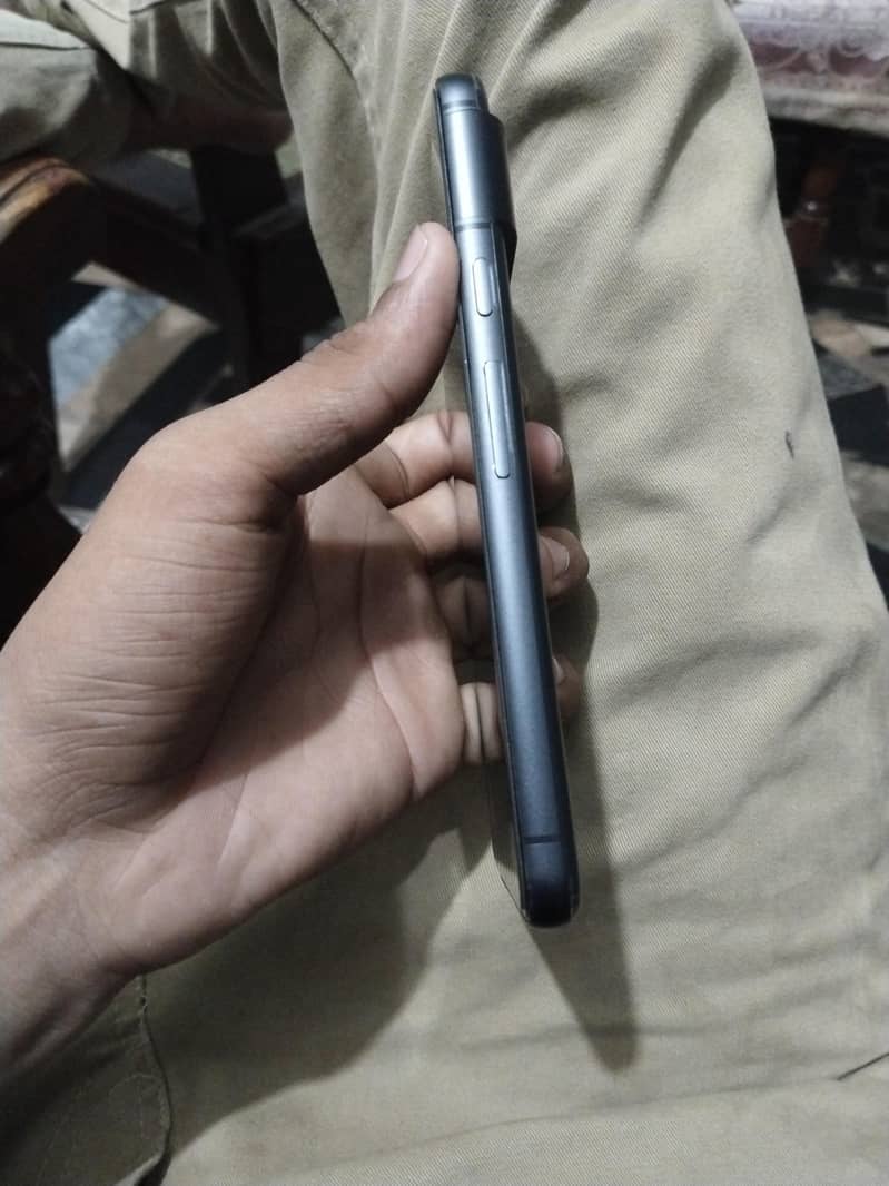 Google Pixel 8 2