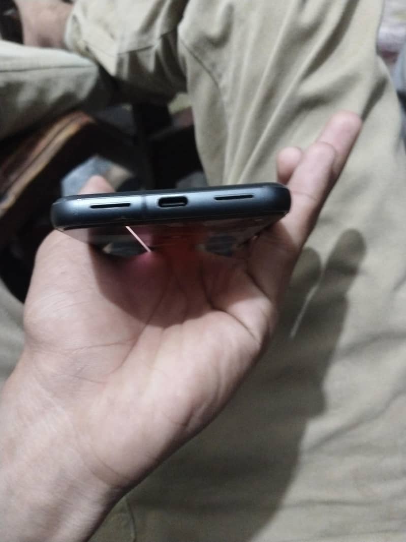 Google Pixel 8 3
