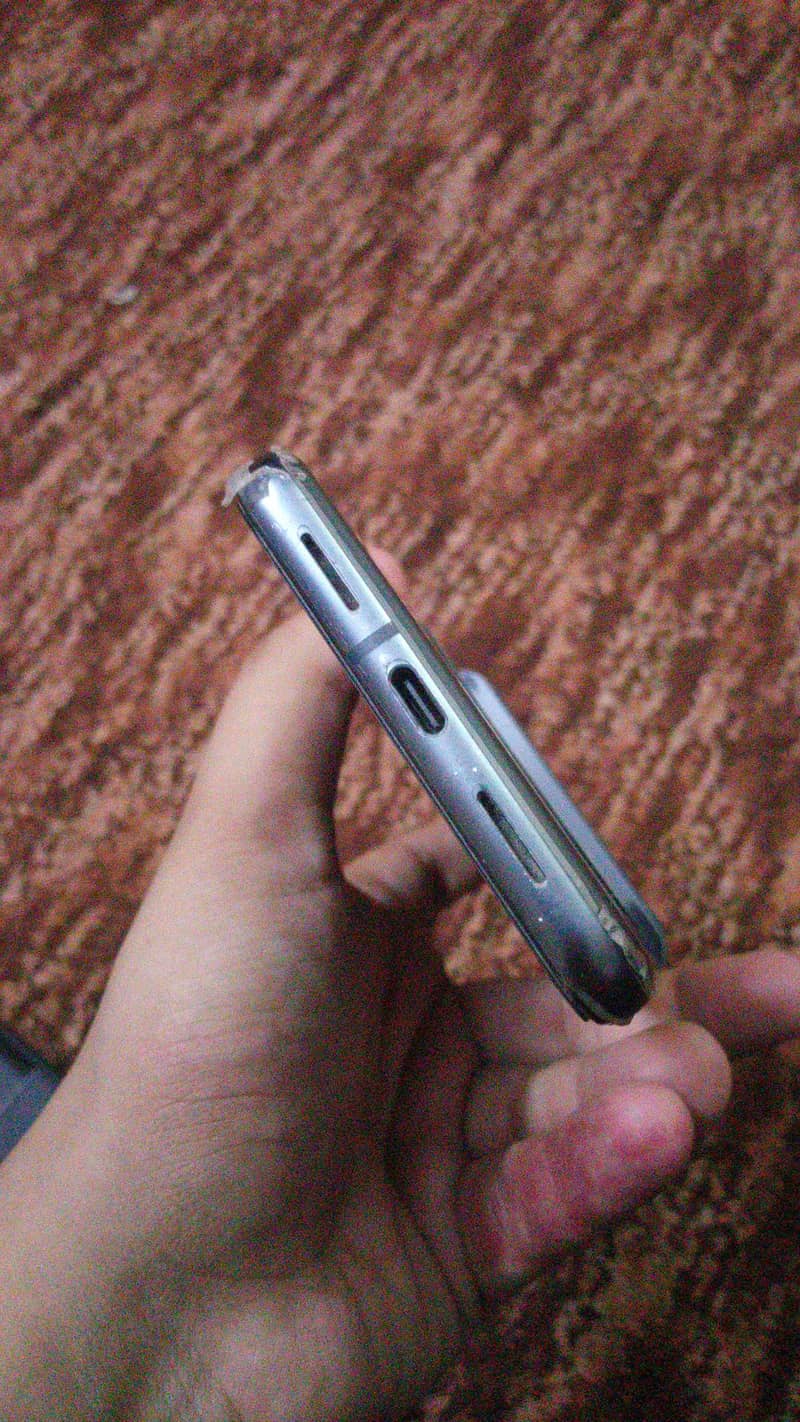 Google Pixel 8 Pro 2