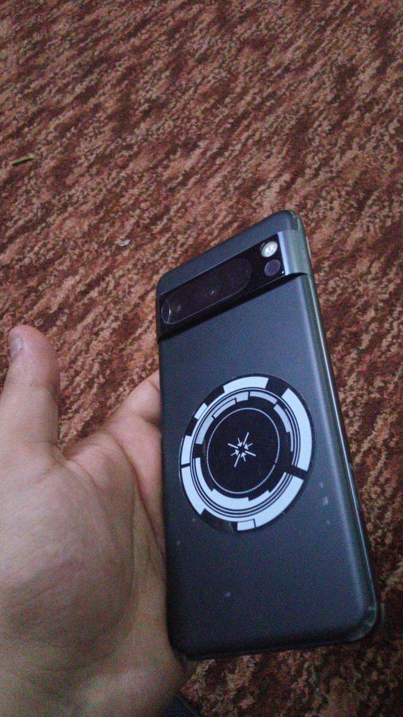 Google Pixel 8 Pro 4