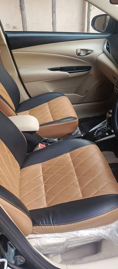 yaris car