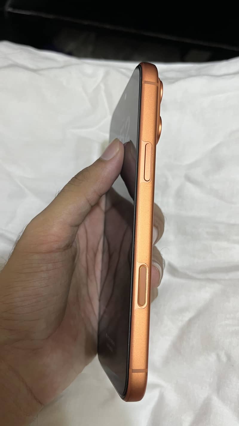 Apple iPhone 17 Pro Max 2