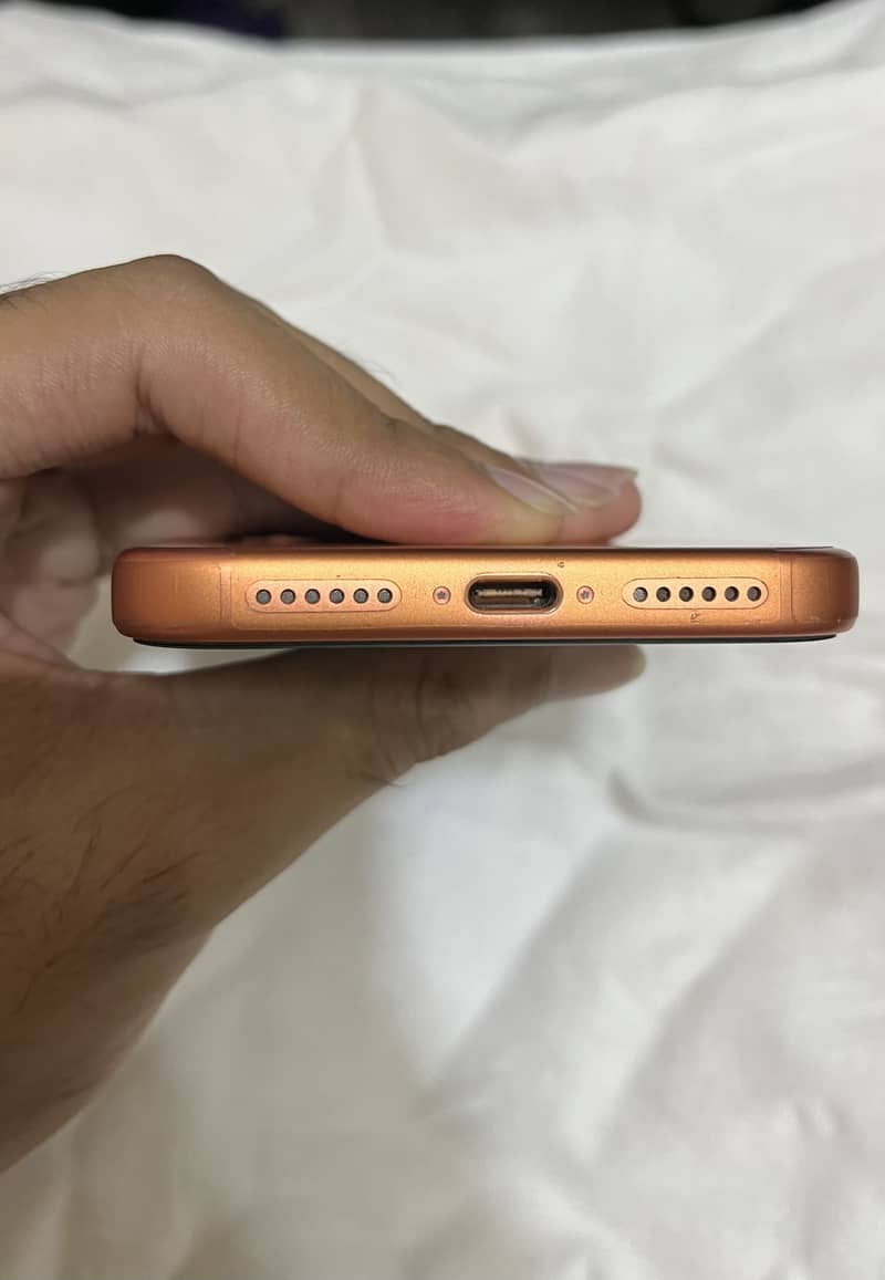 Apple iPhone 17 Pro Max 6
