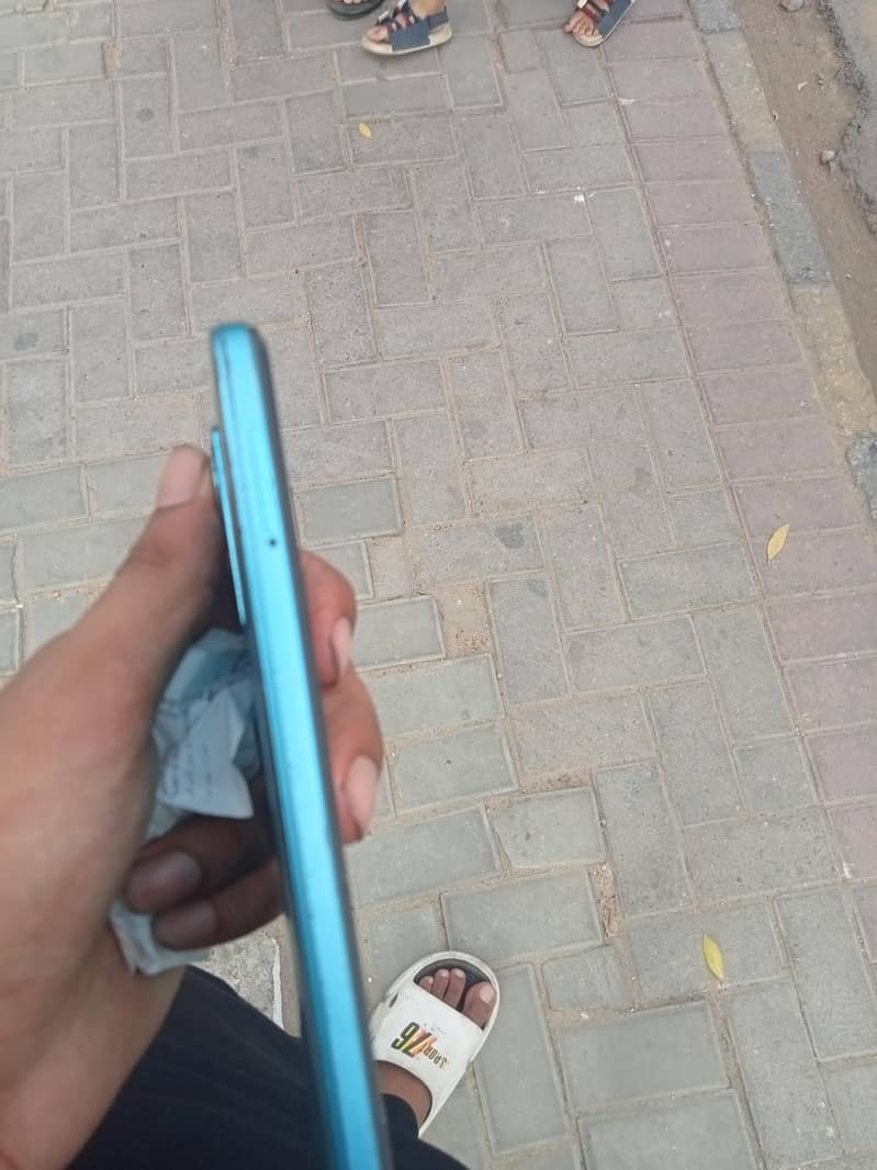 Infinix Note 11 4